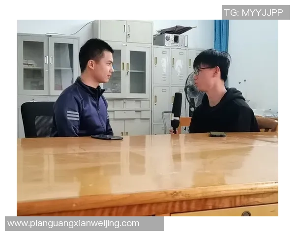 足球明星如何在繁忙生活中找到理想伴侣的秘诀与挑战解析 足球明星如何在繁忙生活中找到理想伴侣的秘诀与挑战解析