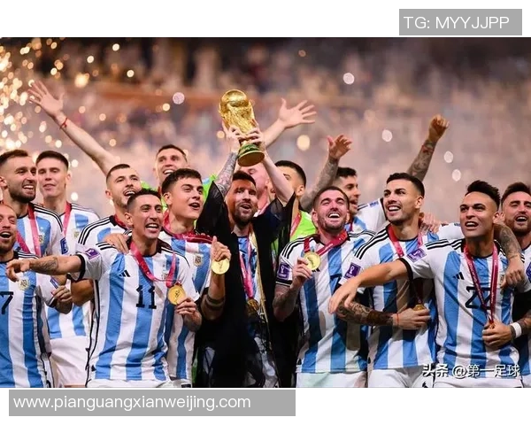 足球明星滑行动作精彩瞬间全景展示与分析