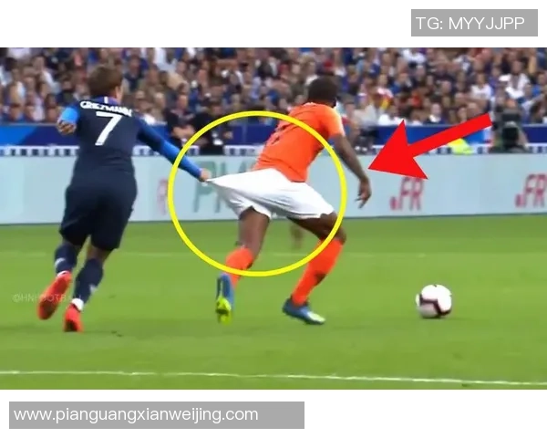 足球明星背后的奇葩家人揭秘视频让你大开眼界不容错过的趣味瞬间