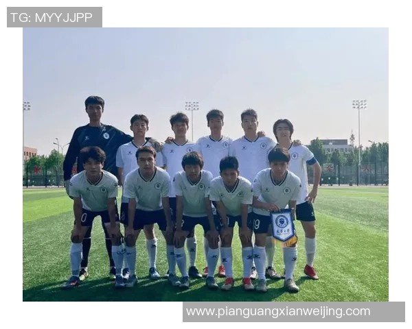 足球明星进球后欢庆动作大盘点展现激情与风采的瞬间