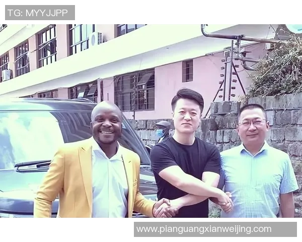 非洲第一慈善足球明星的传奇人生与无私奉献精神探秘